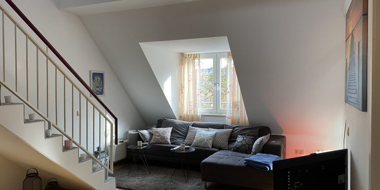 Kapitalanlage in Erbbaurecht + schöne Maisonette und KFZ-Stellplatz + bestens vermietet