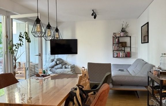 Sonnenterrasse – hochwertig ausgestattet + Parkett + EBK + urban + nahe Rebstockpark