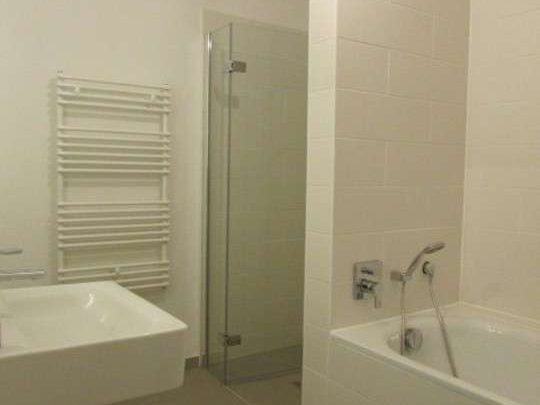 Bad Badewanne + Dusche