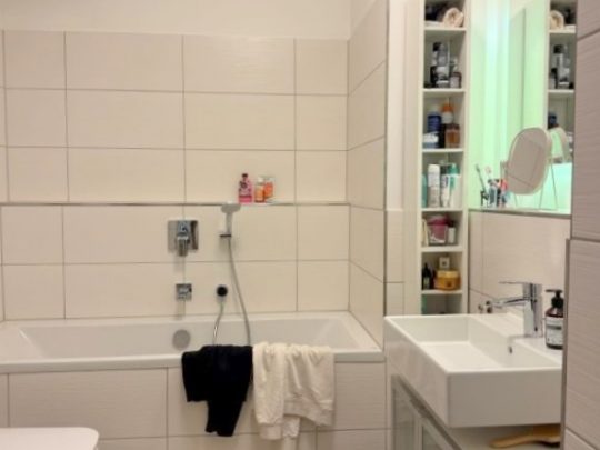 Bad Badewanne u. Dusche